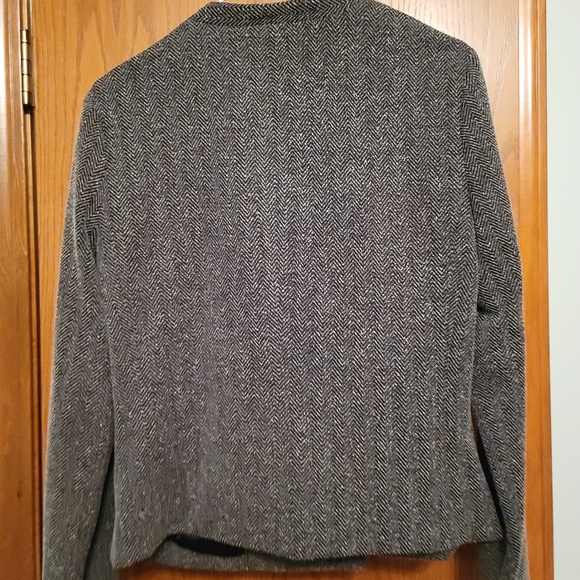 Jacket - Picture 2 of 7